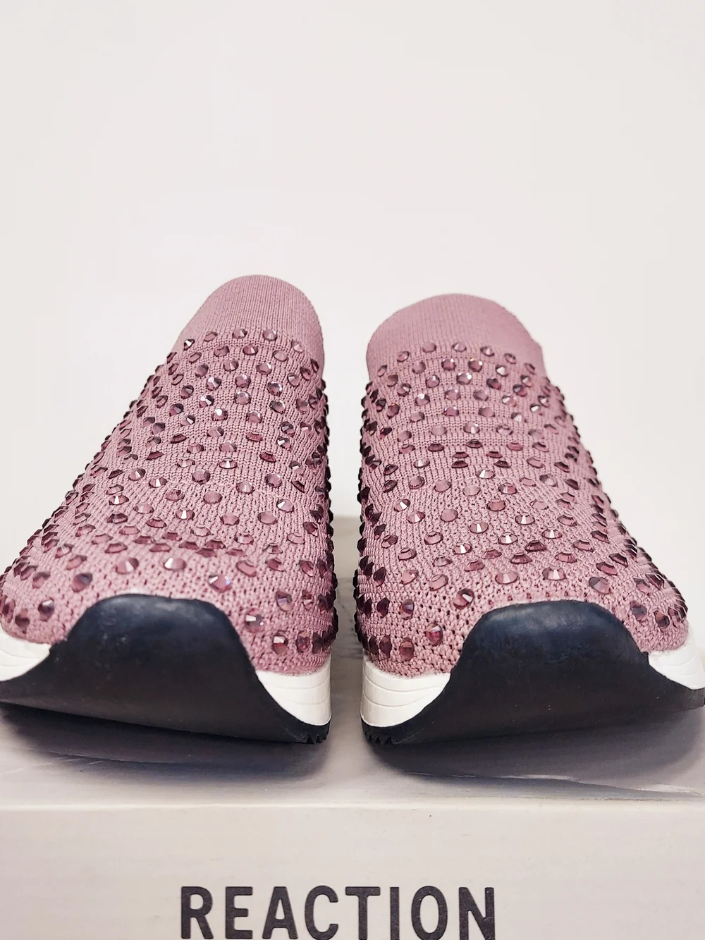 Kenneth Cole Reaction Slip-On Embellished Mauve Knit Sneakers Women's Size 6 NWT